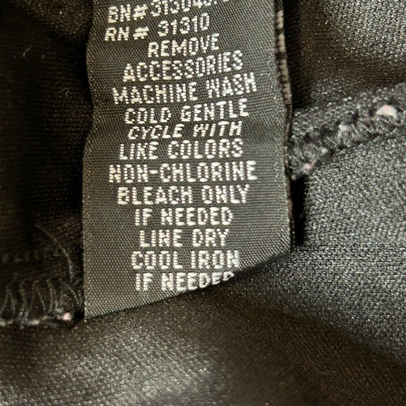 Black Cold Shoulder Shift Dress - Picture 6 of 7